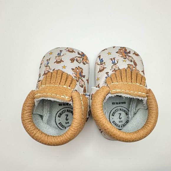 Freshly Picked Disney Baby Moccasins w Toy Story's Woody & Bullseye 🎯 Size 2 - Picture 6 of 6